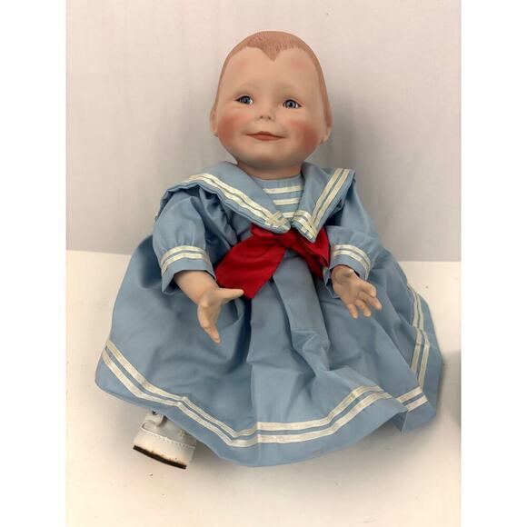 VTG Ashton Drake Porcelain Baby Doll Yolanda Bello - Picture 3 of 15